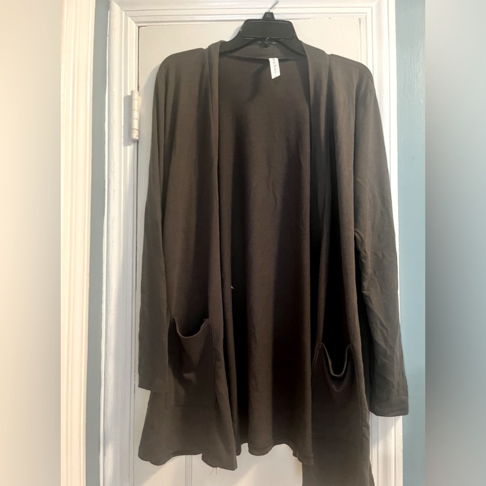 XL Gray Zenana cardi with pockets